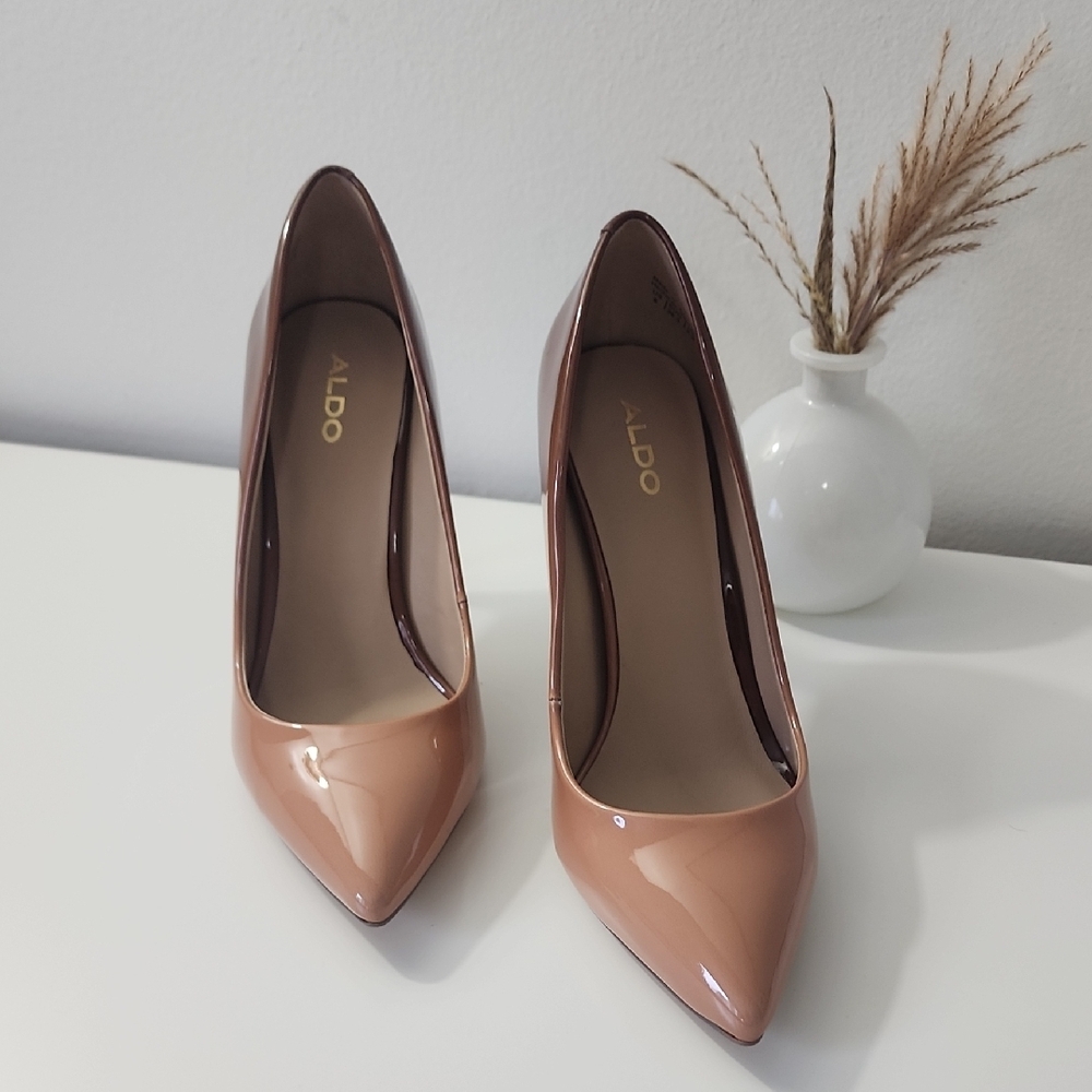 ALDO Two-Tone Brown and Nude Patent Pointed-Toe Stiletto Heels - Picture 2 of 8